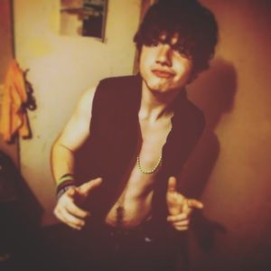 Meet your Posher, Dylan